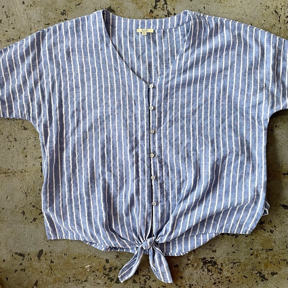 Kori America Striped Blue Button-Up Tie-Front Women's Top Size Large